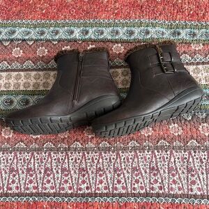 Womens Brown warm fashion boots - Easy Spirit 6 1/2